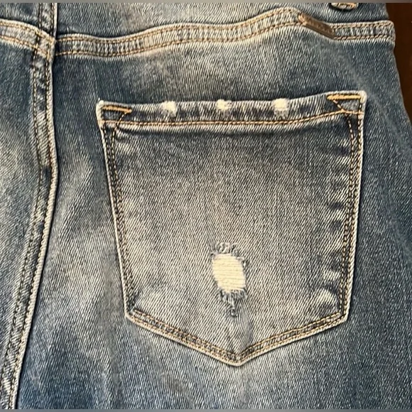 KanCan Signature Kurvy Ultra High Rise Ankle Skinny Jeans - Picture 3 of 5